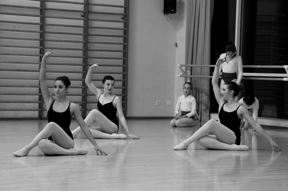 Nouveau professeur de danse classique au sein de l Nouveau professeur de danse classique au sein de l
