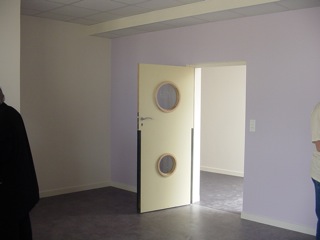 image009